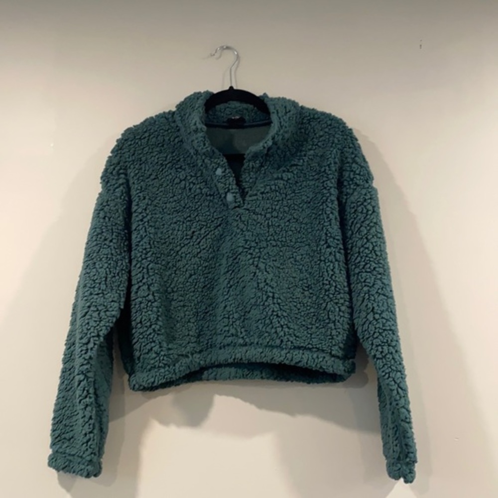 Pacsun‎ Cropped Sherpa Sweater